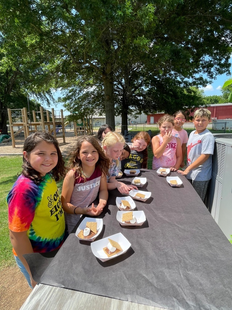 2nd grade solar powered s’mores 
